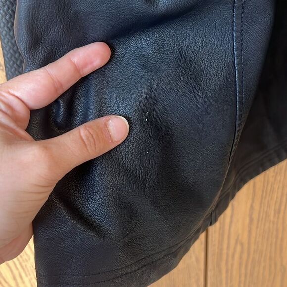 Baccini Black Faux Leather Jacket Size XL - Picture 10 of 11